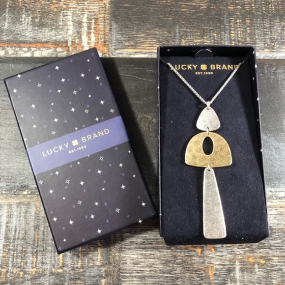 Meet your Posher, Tina - Picture 4 of 4